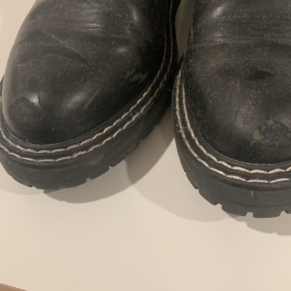Boots - Picture 2 of 5